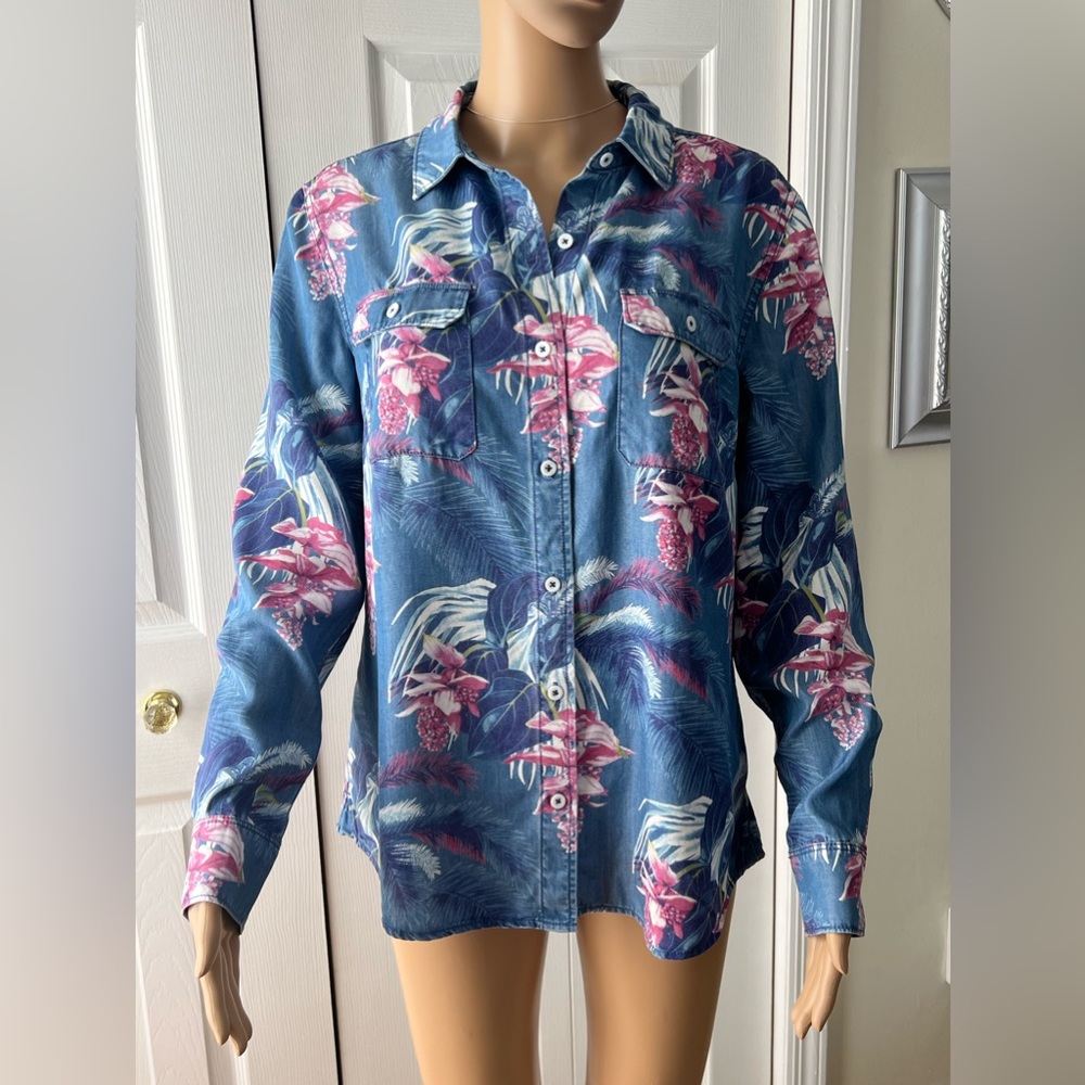 Tommy Bahama NWOT Women’s Floral LS Shirt Size M